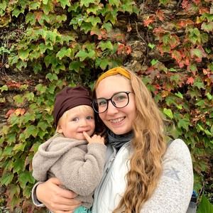 Meet your Posher, Caitlin